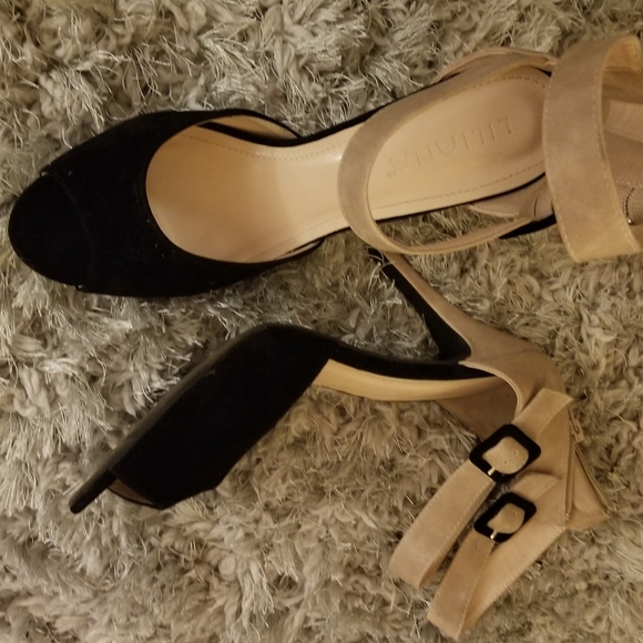 Sandals - Picture 7 of 7